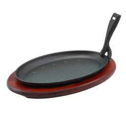 Gusseiserne Servierpfanne mit Holz-Untersetzer - 27x18cm